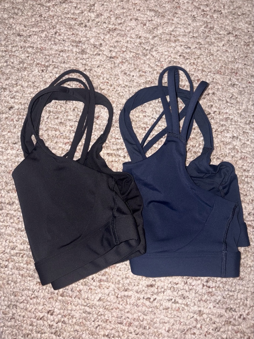 Athleta Train Free Sports Bra. Size medium Black & Navy